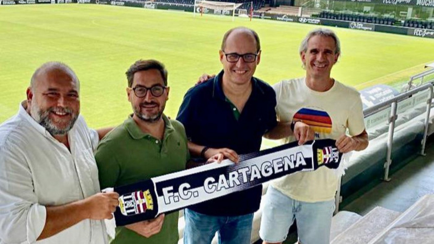 Joaquín Martínez: "La confección de la plantilla está más adelantada que la pasada temporada"
