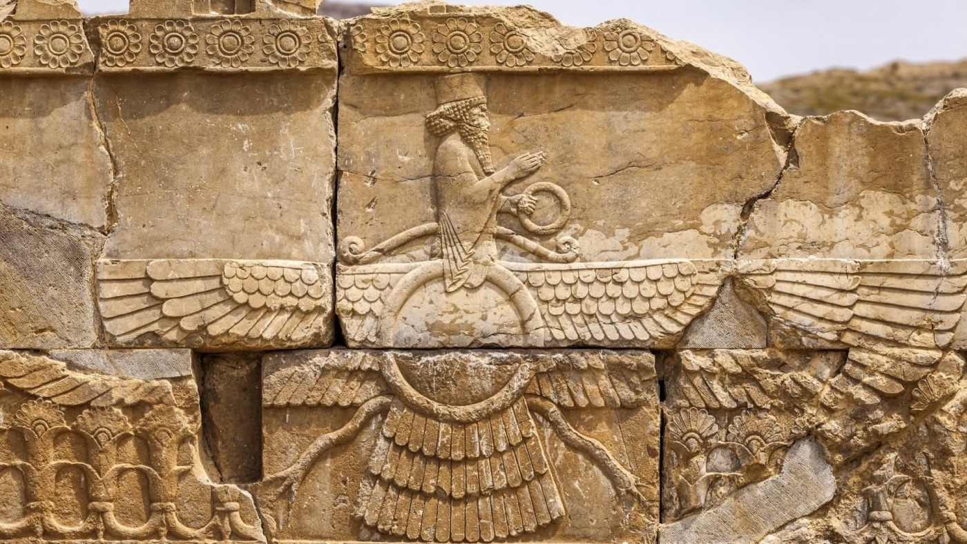 Fatemeh Nahari expone en Murcia su investigación sobre Tachara: el palacio de Darío el Grande en Persépolis