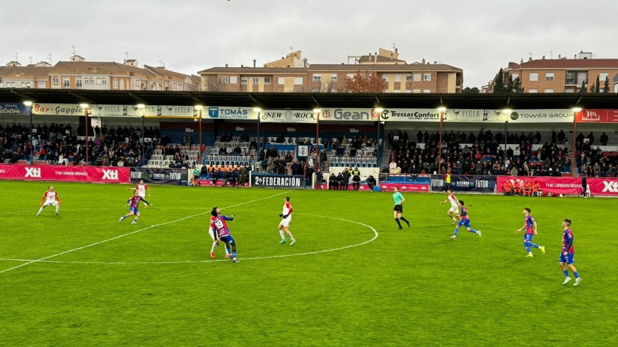 El Yeclano comienza el año con victoria (1-0)