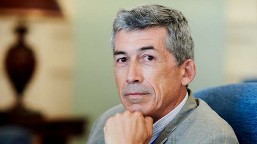 Antonio Alcamí: "Habría que vigilar el turismo en la Antártida para evitar un posible contagio del virus a humanos" 