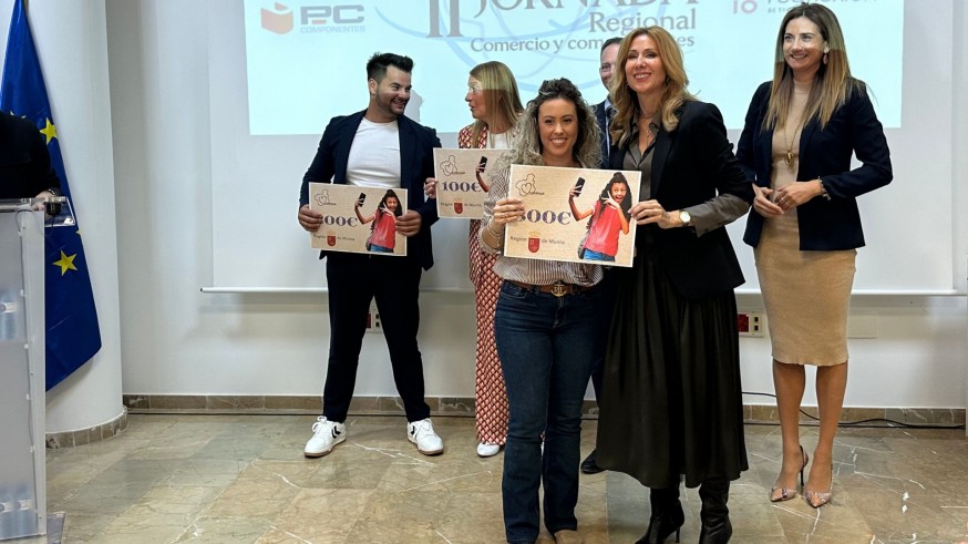 La Federación de comerciantes premia en Archena el trabajo de los establecimientos de proximidad