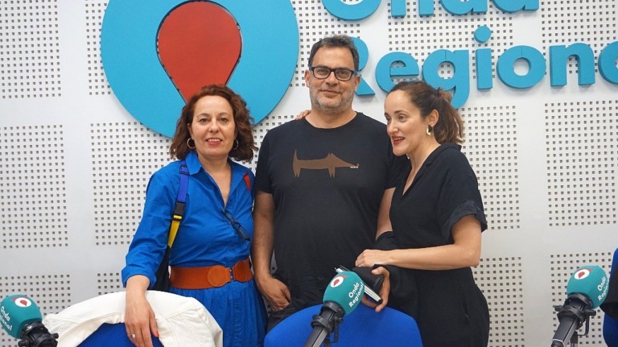 Con Eva Cagigal, Juan Antonio Almagro y Marina Beltrán hablamos en El patio de atrás de cultura y 'Como el aire que respiramos' de Antonio Mon