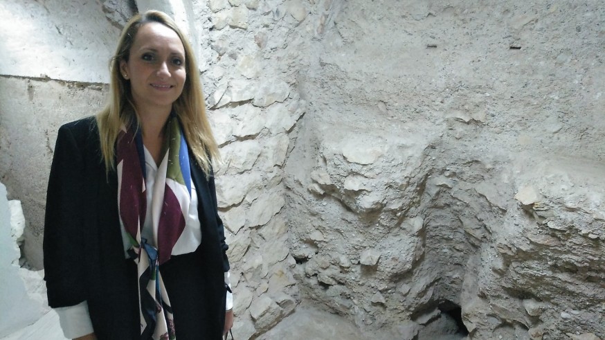 La edil de Cultura en su visita al edificio de la antigua cárcel de Lorca 