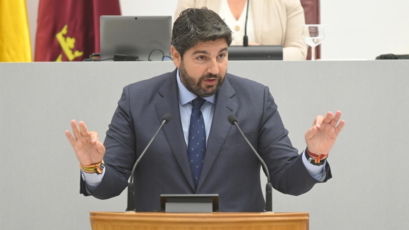 López Miras no supera la primera votación y tendrá que esperar como mínimo al lunes