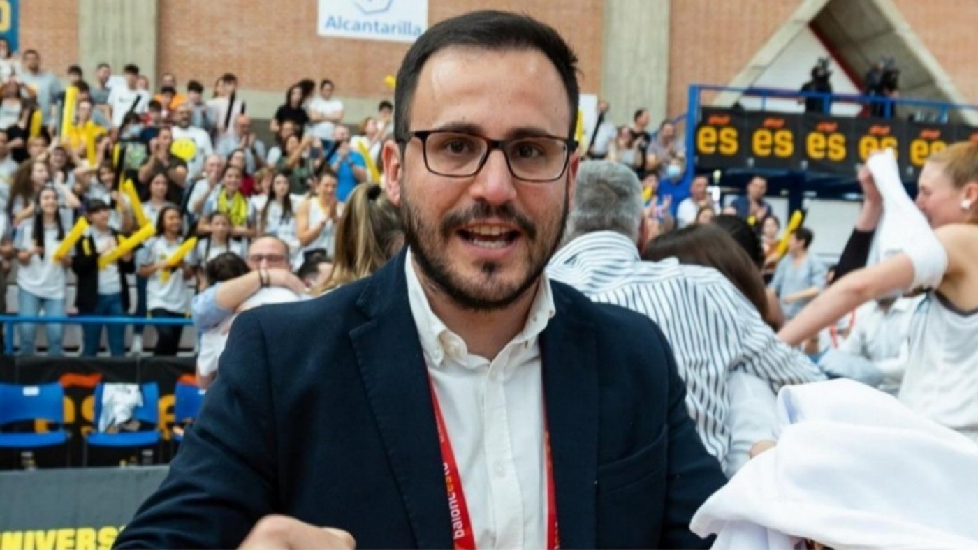 Medina: "A ver si la nueva alero sale tan bien como Laura, Morgan o Matilda"