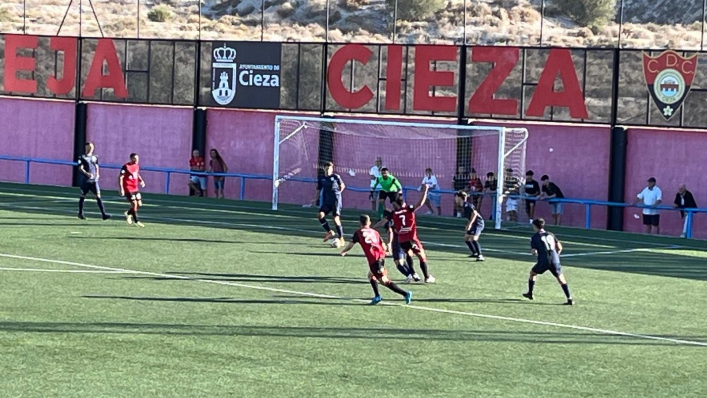 El Cieza golea al Plus Ultra (5-1)