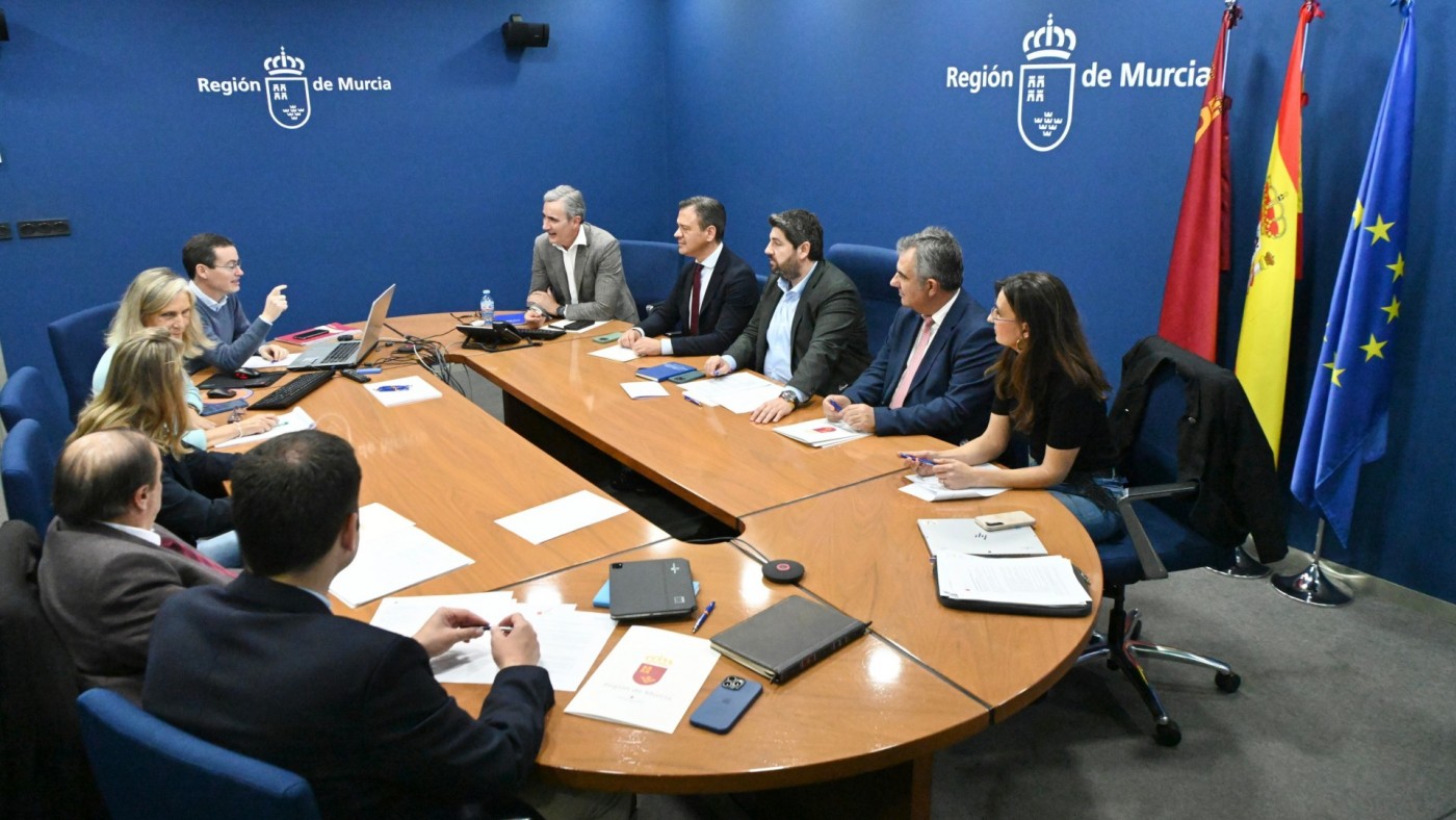 El Gobierno regional prepara el dispositivo de emergencias ante la previsión de lluvias intensas este miércoles
