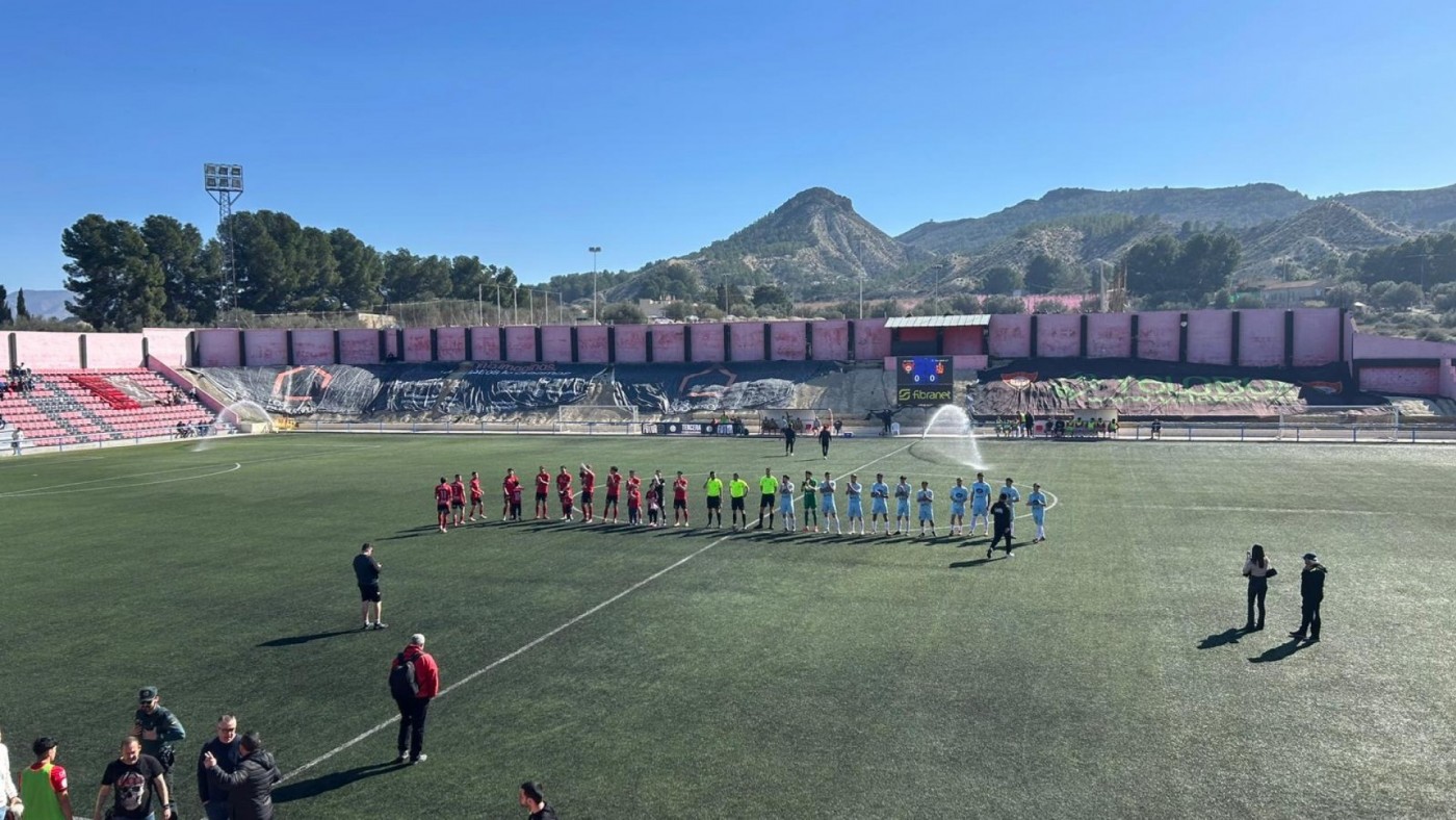 Otro domingo feliz para el Cieza (3-0)