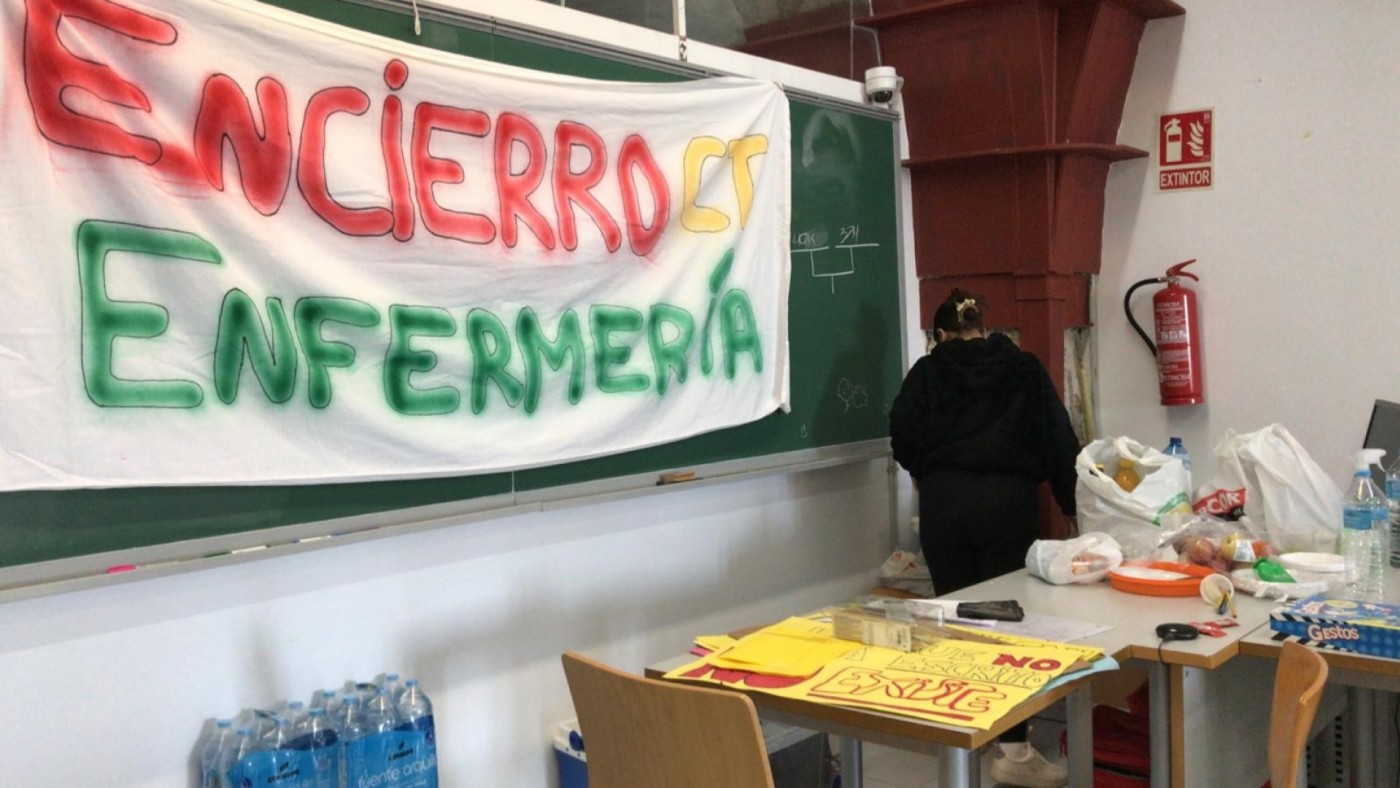 Los estudiantes de enfermería de Cartagena acercan posturas con la Administración