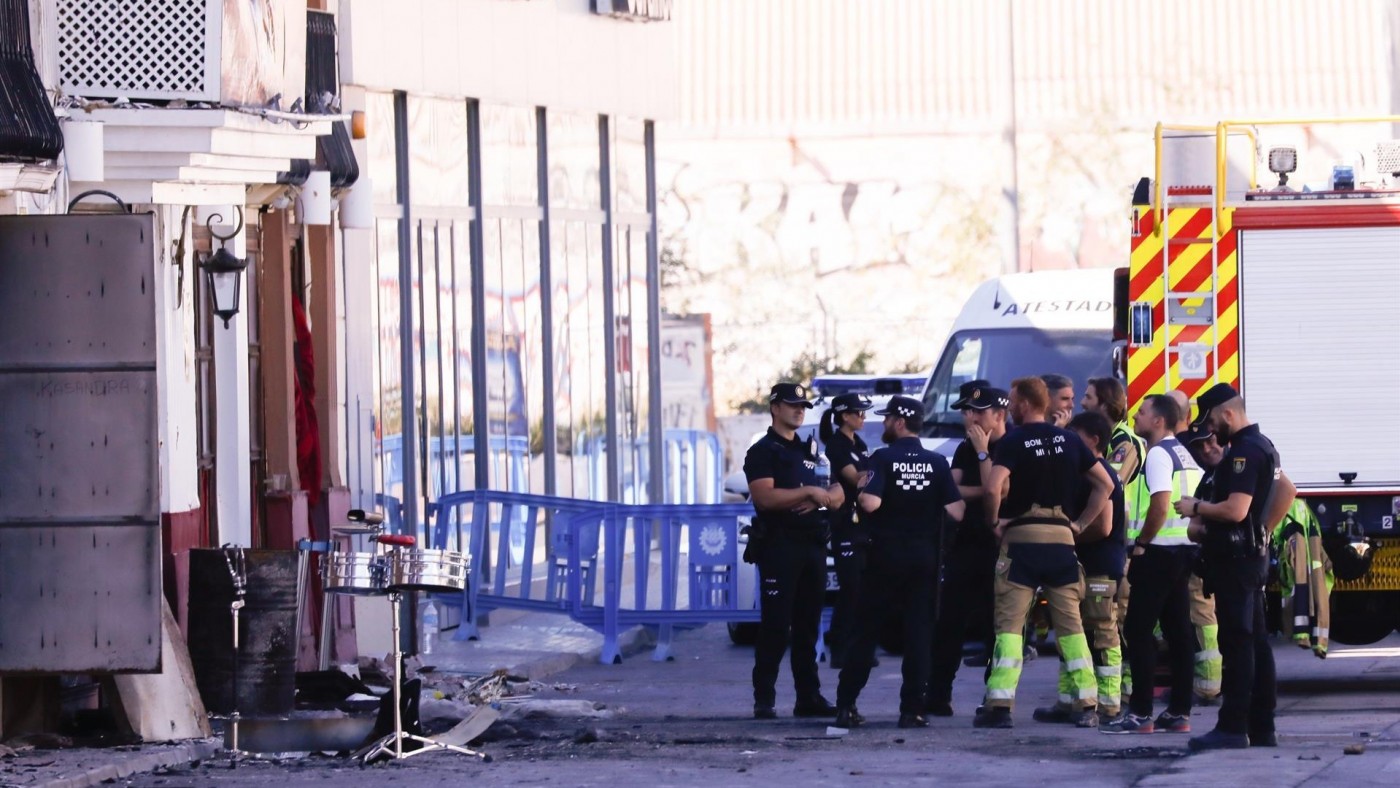 Policía Científica accede al interior de las discotecas calcinadas para investigar las causa del siniestro