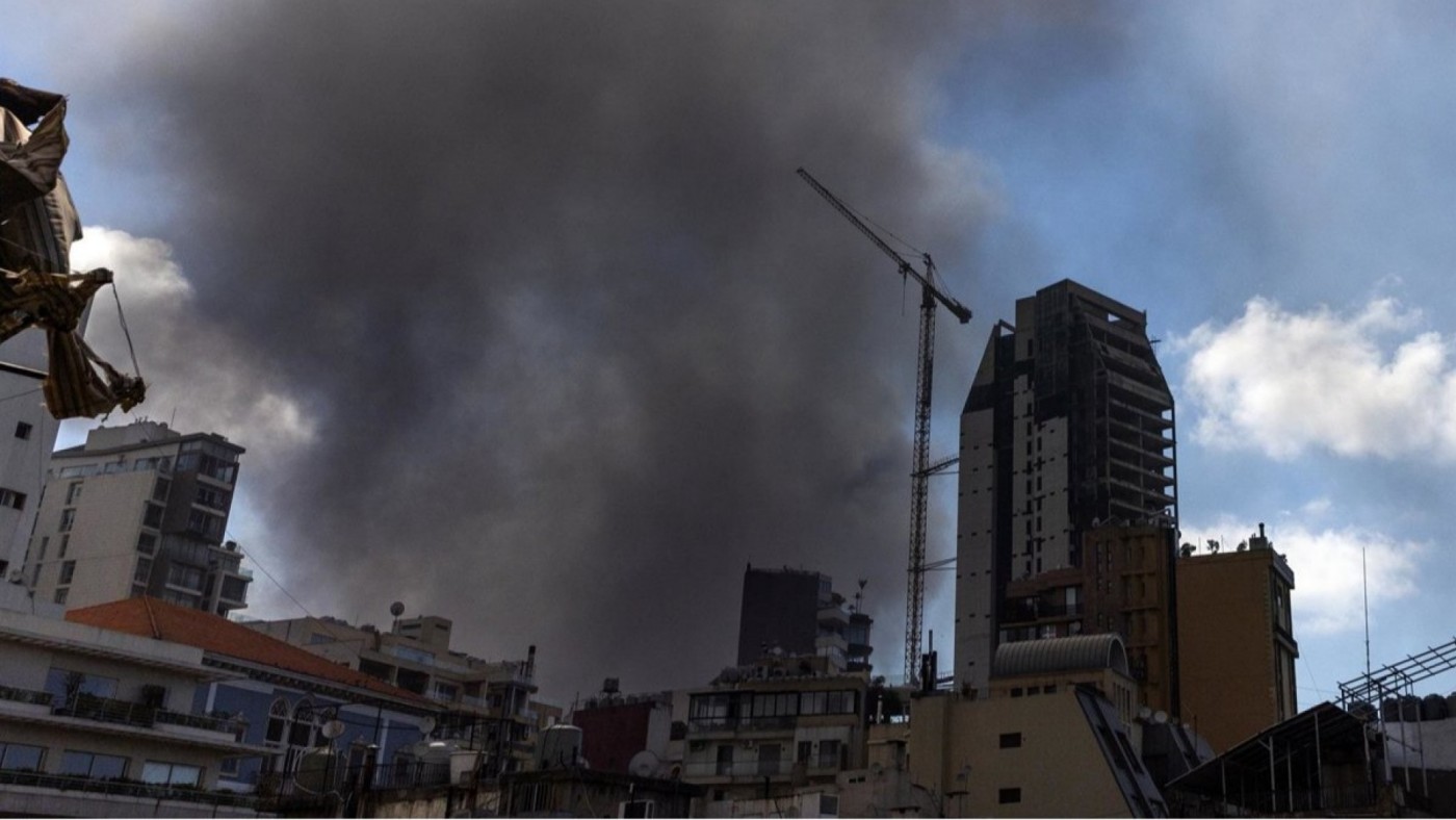 Israel intensifica sus bombardeos en Líbano y mata a un alto colaborador de Hezbolá