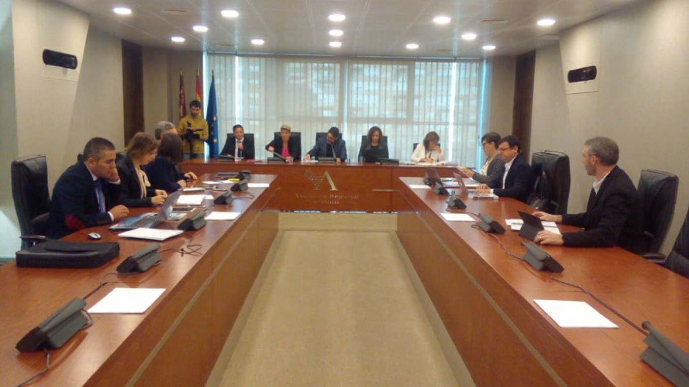 Noelia Arroyo ante la Comisión de Asuntos Generales de la Asamblea Regional