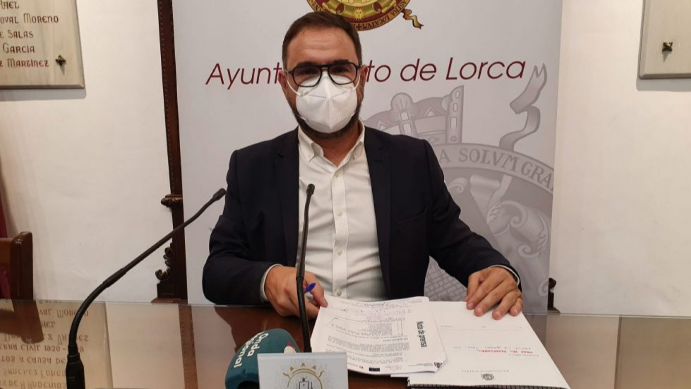 El alcalde de Lorca acusa el PP de "utilizar la Semana Santa como arma política"