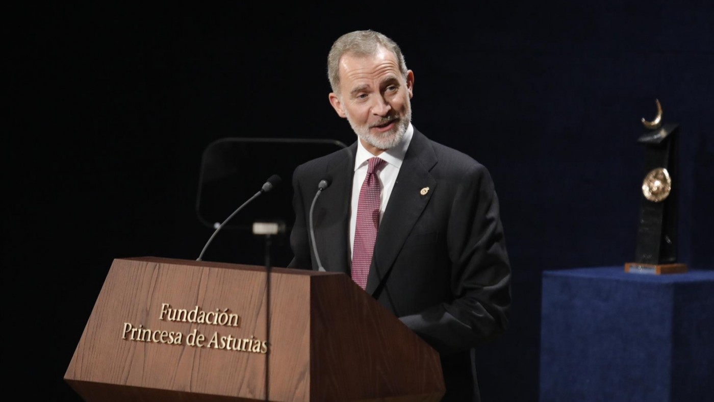 Felipe VI apela al sentido de la responsabilidad y reivindica que las soluciones en España "llegarán de la unidad"