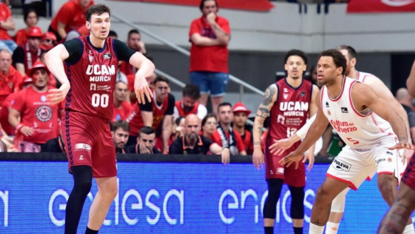 Baskonia paga un alto traspaso por Kurucs