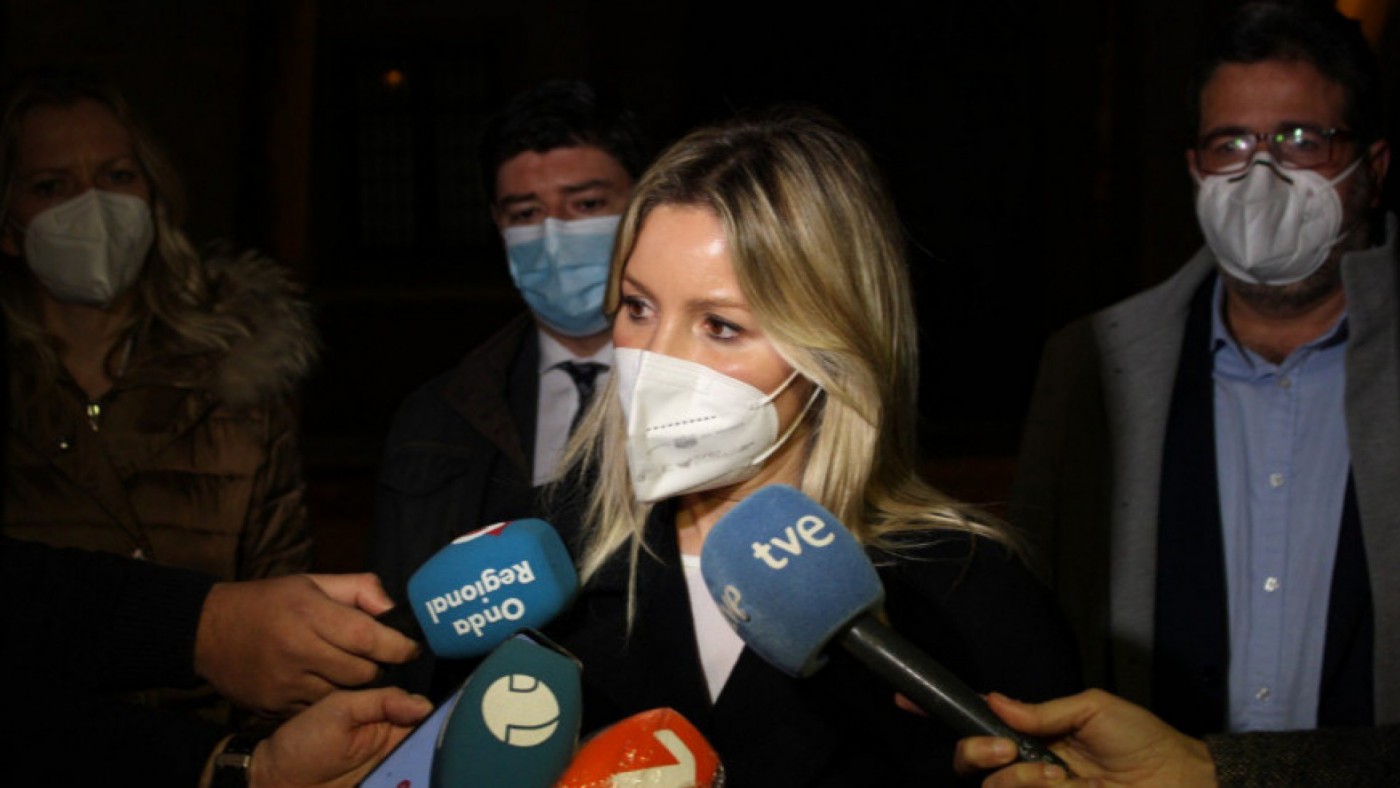 Martínez Vidal atiende a los medios en el Palacio de San Esteban