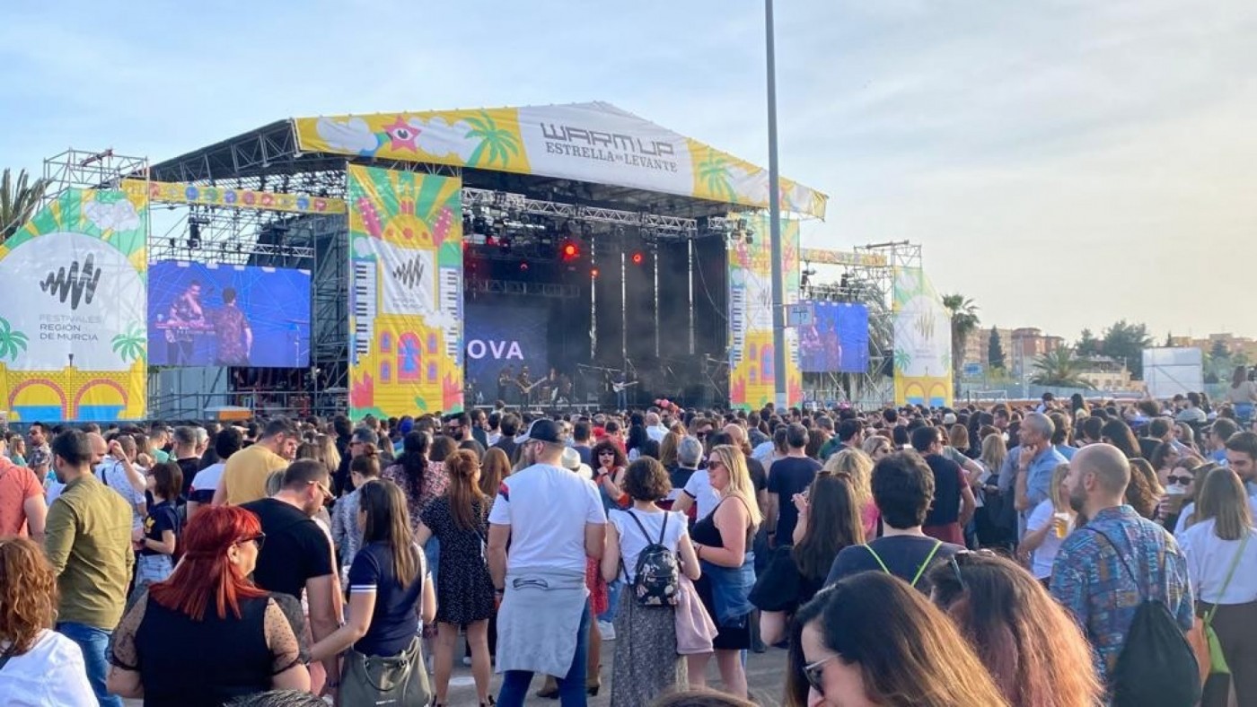 Noches tropicales y máximas de 38º este fin de semana en la Región