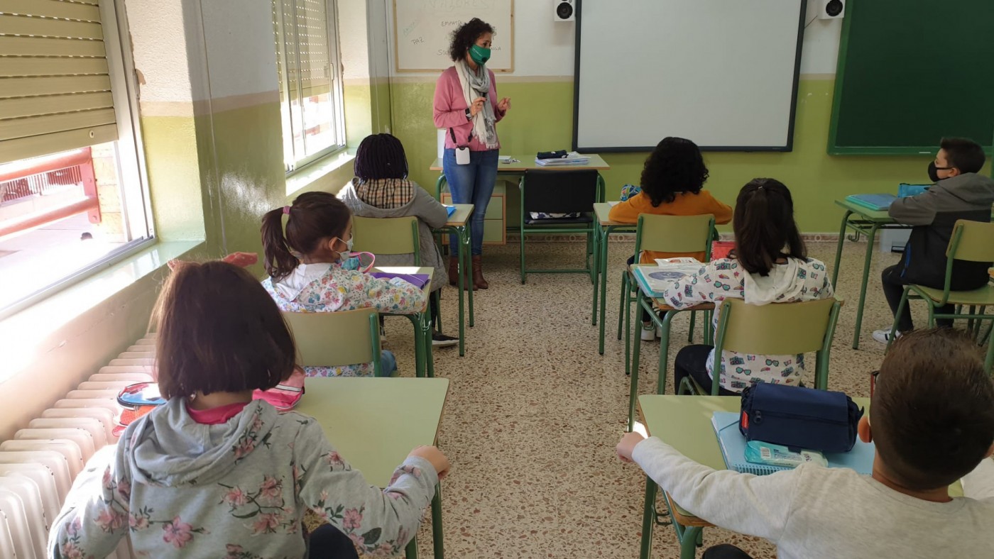 Alumnos en clase.