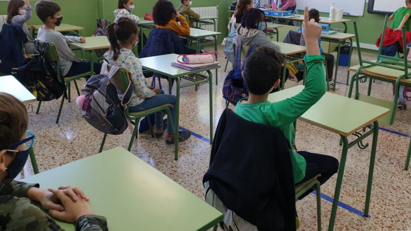 El retraso en las obras del CEIP Juan Carlos I de La Unión obliga a alumnos a cambiar 3 veces de sede en menos de un mes