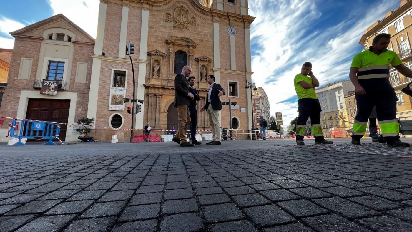 Comienza las obras para poner pavimento adoquinado en el Barrio de El Carmen de Murcia