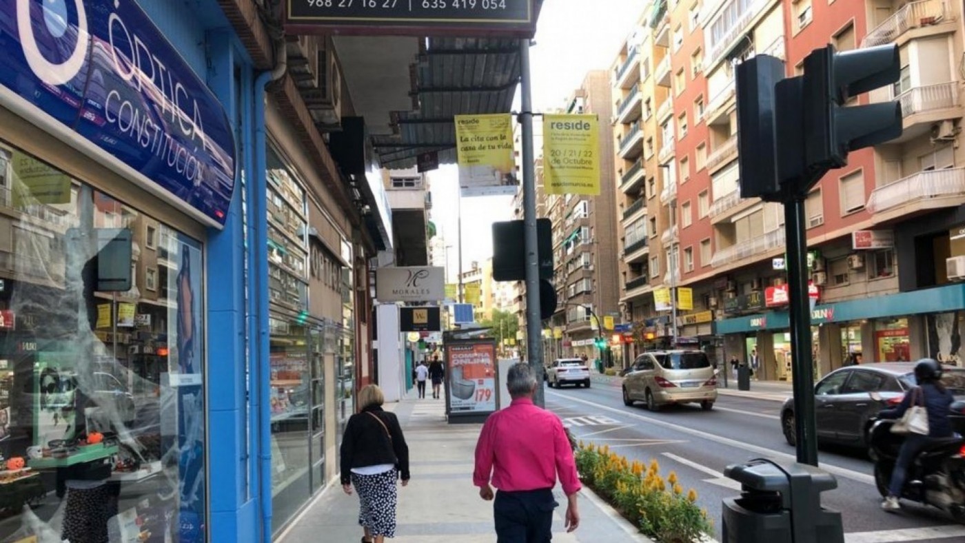 El pequeño comercio languidece en la ciudad de Murcia