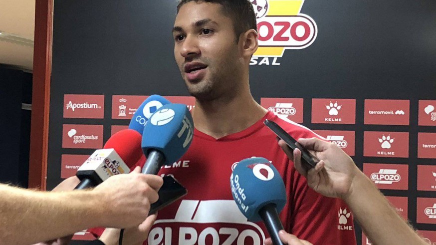 El jugador de ElPozo Murcia, Pito, en rueda de prensa 