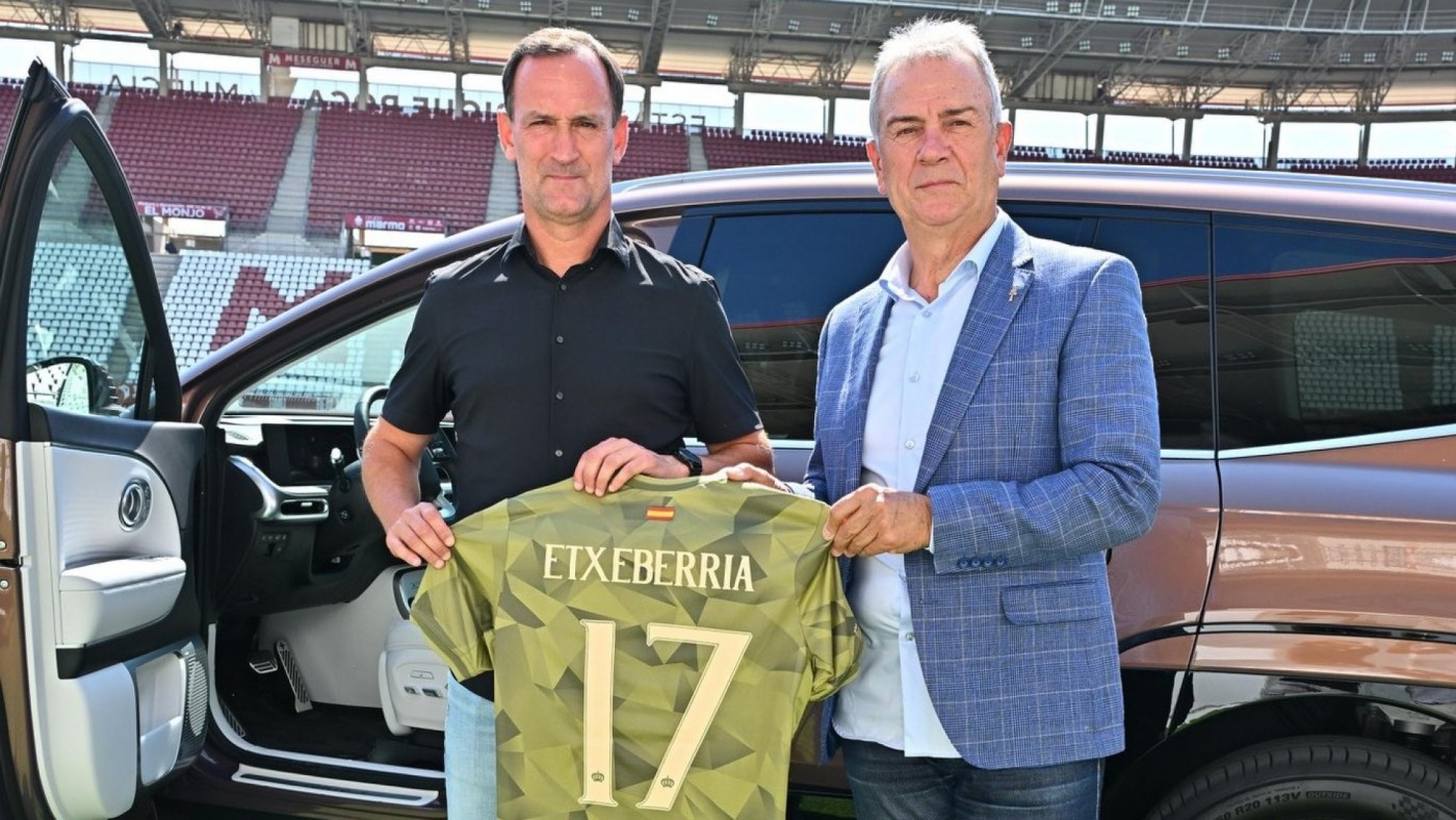 Joseba Etxeberria: "Descarté equipos de Segunda porque necesitaba un proyecto así"