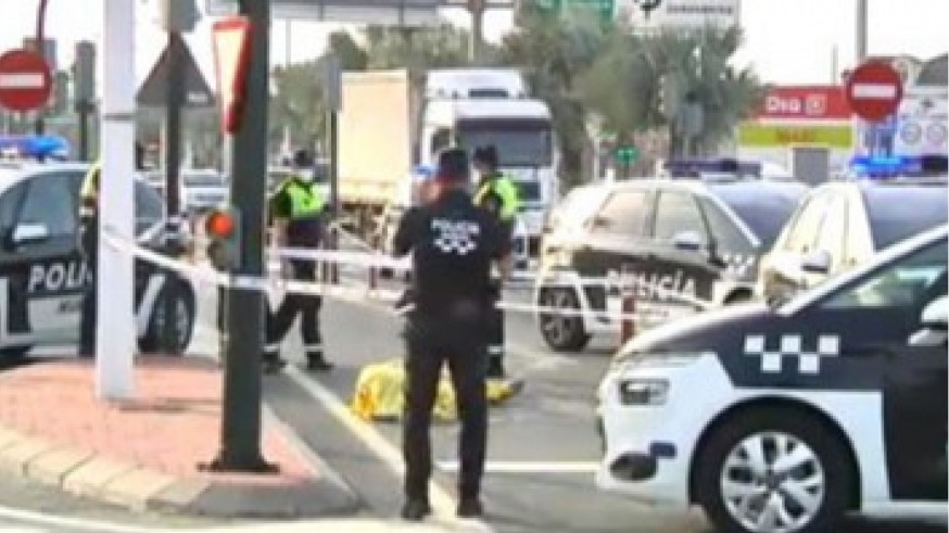 Muere un motorista de 53 años tras chocar contra una furgoneta en Murcia