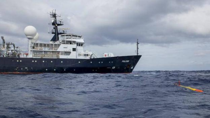 VIVA LA RADIO. Investigadores de la Politécnica de Cartagena, estudian la vida submarina en el Océano Pacífico