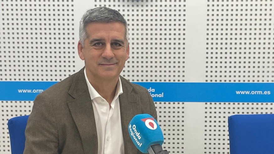 Las autoescuelas murcianas denuncian retrasos en los exámenes prácticos por falta de examinadores