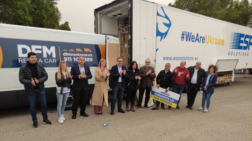 La UMU envía un segundo camión solidario a Ucrania, al que se sube Onda Regional