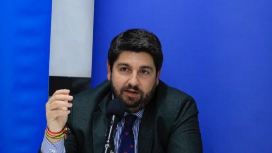 López Miras ve “importante” celebrar el congreso regional PP después del nacional