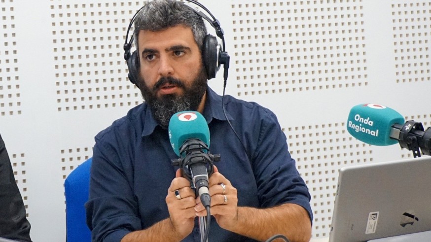 Sexo y política. Con José Parnaso hablamos de paternidades de los políticos, inicio del verano y los móviles o derechos LGTBI