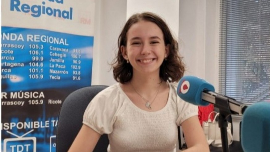 La soprano cartagenera Inés Ananda Navarro lanza un crowdfunding para financiar sus estudios en Nueva York con el tenor John Frederick West
