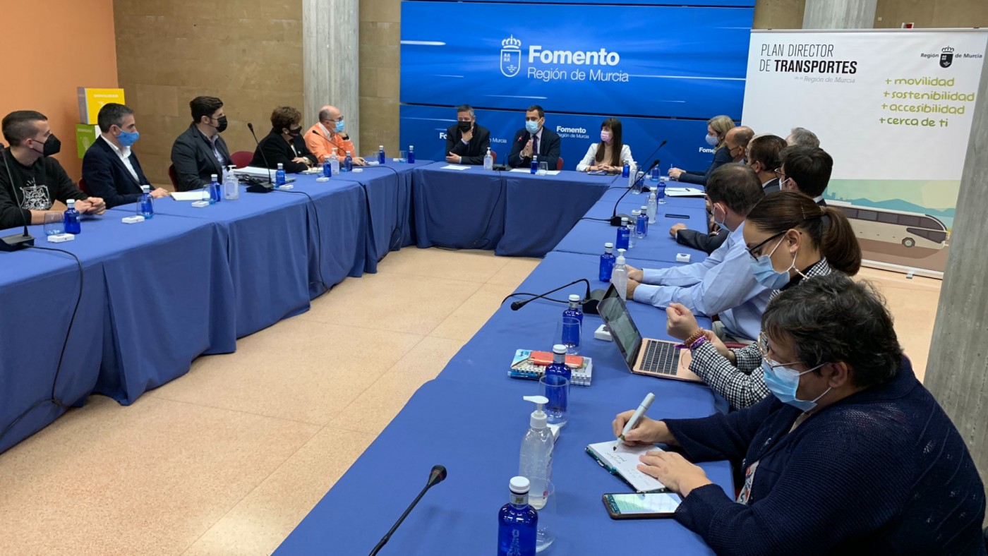 La Comunidad implantará en diciembre 40 nuevos itinerarios de transporte interurbano en Murcia y Cartagena 