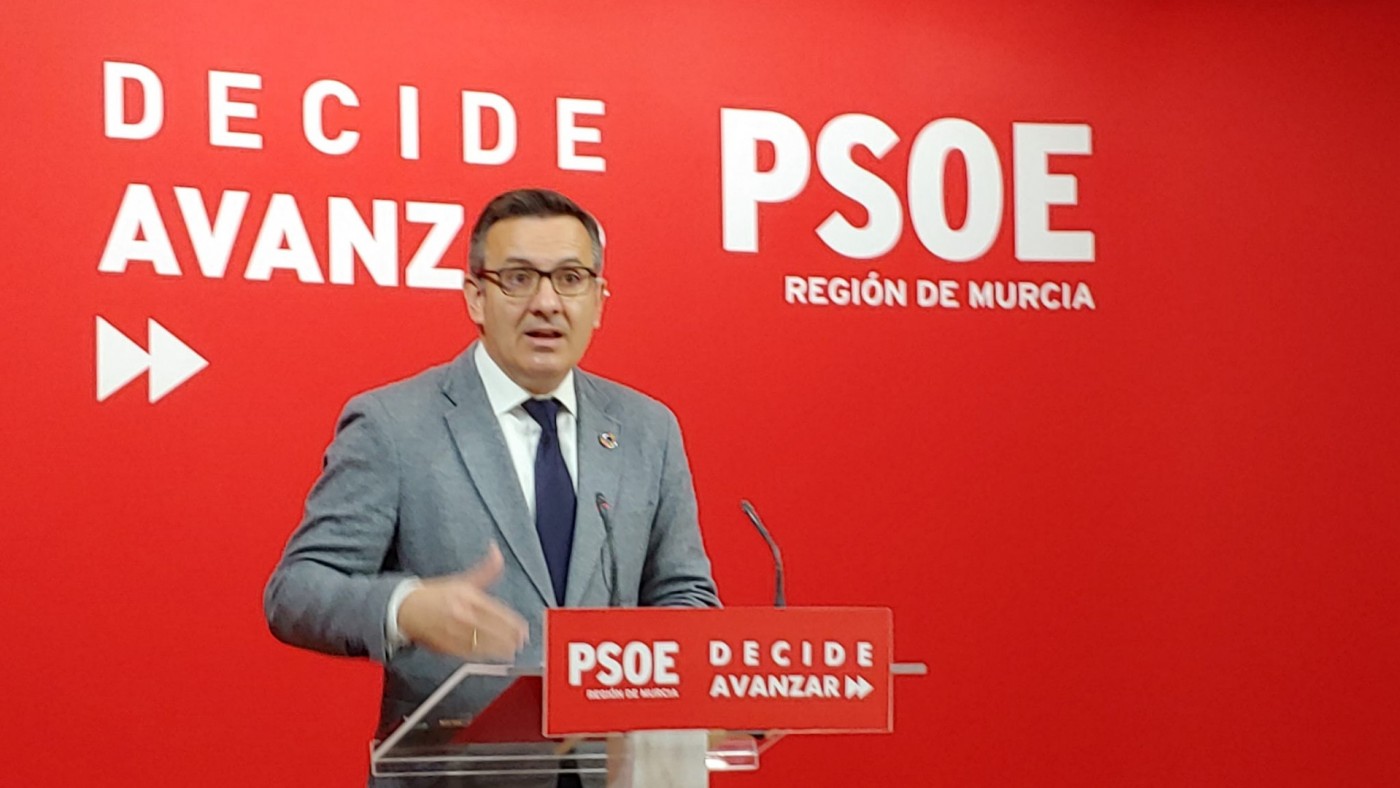 Diego Conesa en su comparecencia ante la prensa esta mañana