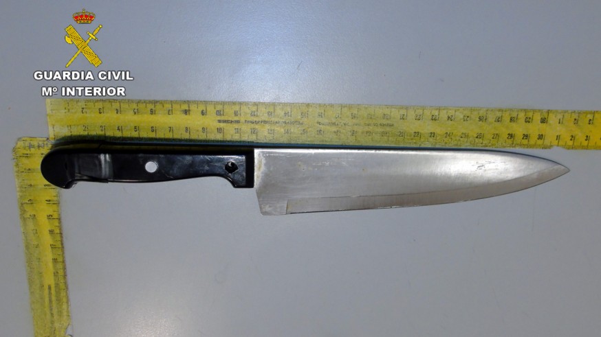 Cuchillo incautado al detenido