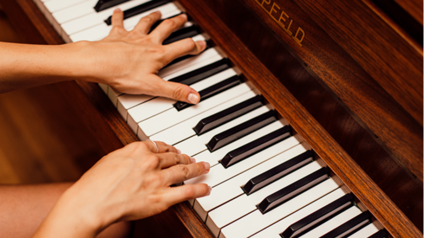 88 teclas para virtuosos de la percusión y la cuerda