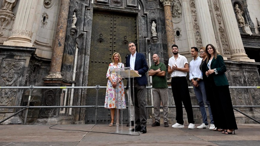 La ciudad de Murcia celebra su aniversario con un espectáculo exclusivo 'Murcia 1200. El relato de una historia'