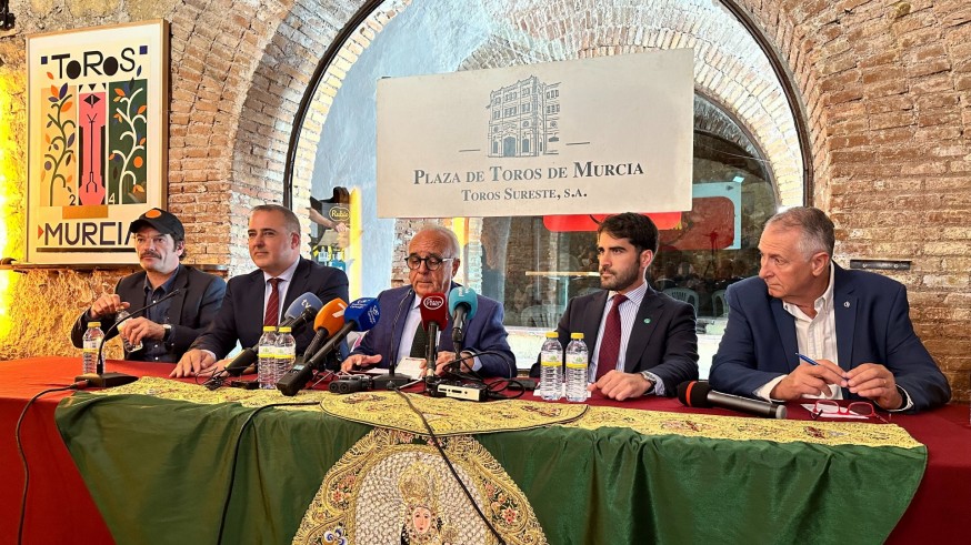 Un mano a mano entre Enrique Ponce y Pepín Liria, plato fuerte de la Feria Taurina de Murcia