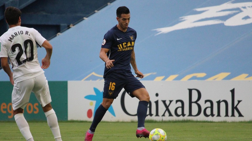 Vicente Romero, durante un partido. Foto: UCAM MURCIA CF