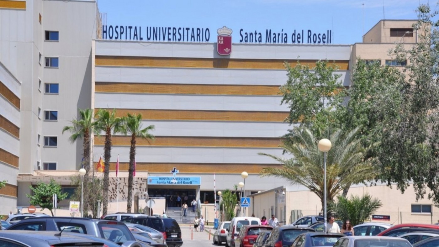 El PSOE denuncia el cierre de otra planta en el hospital del Rosell
