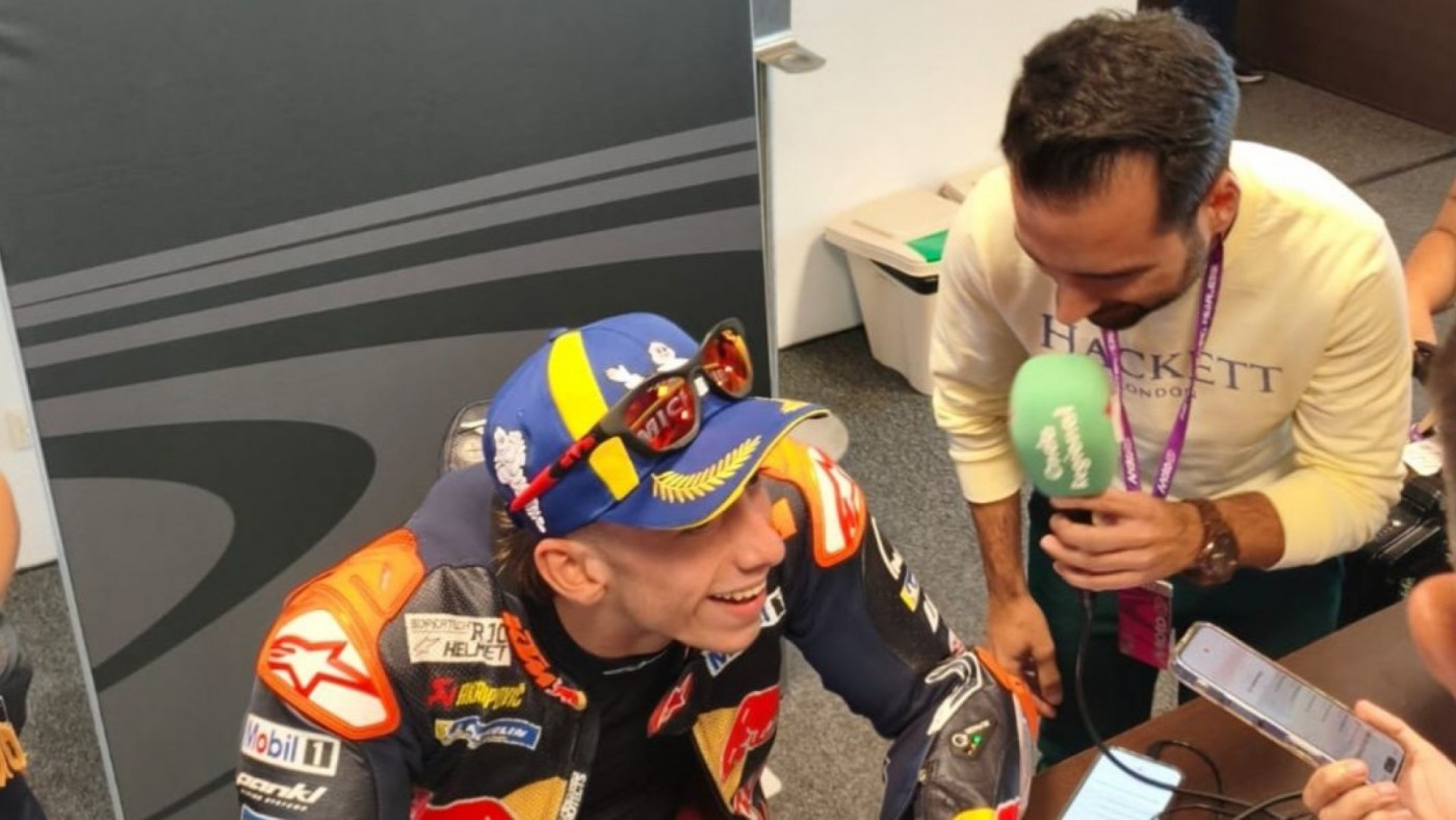 Acosta roza la victoria al Sprint