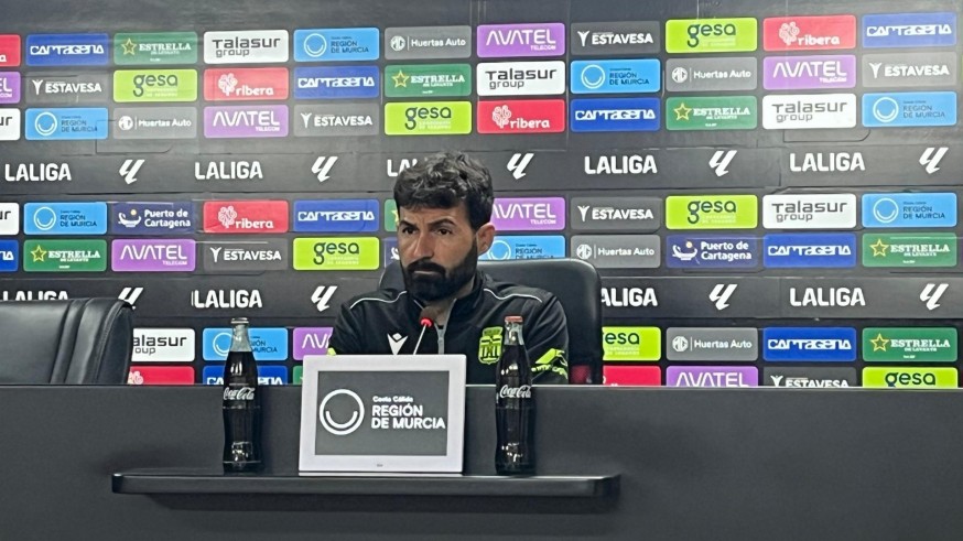 Fernández Romo: "Entiendo que los aficionados estén preocupados por el descenso y por la incertidumbre en cuanto al futuro del club"