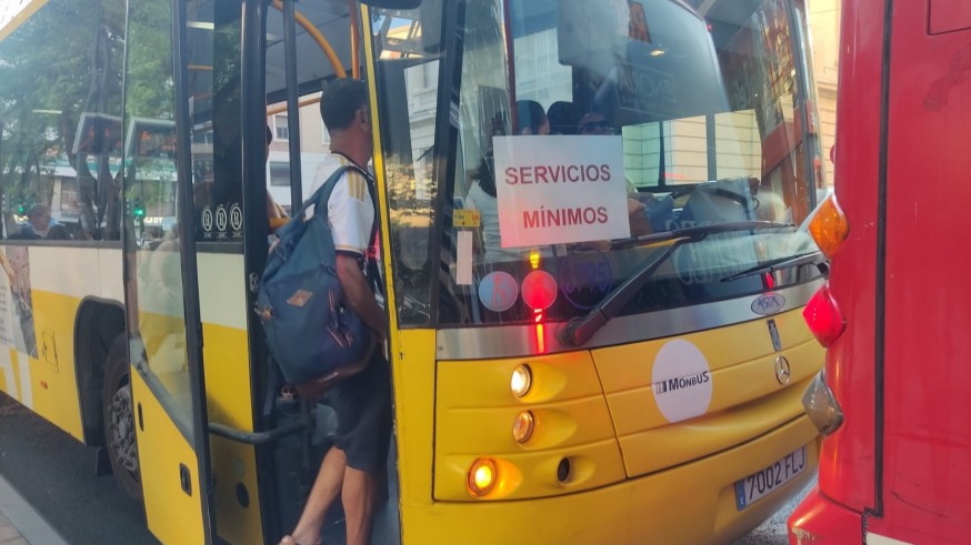 Huelga de autobuses en Murcia: cuatro días de paros con servicios mínimos del 60 % y el 40 %