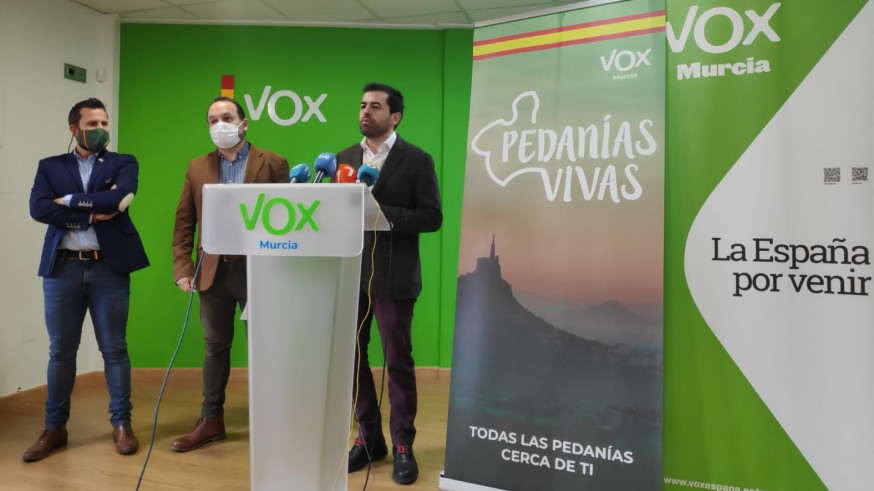 Vox confía en ganar el recurso contra la readmisión de los tres diputados expulsados en 202