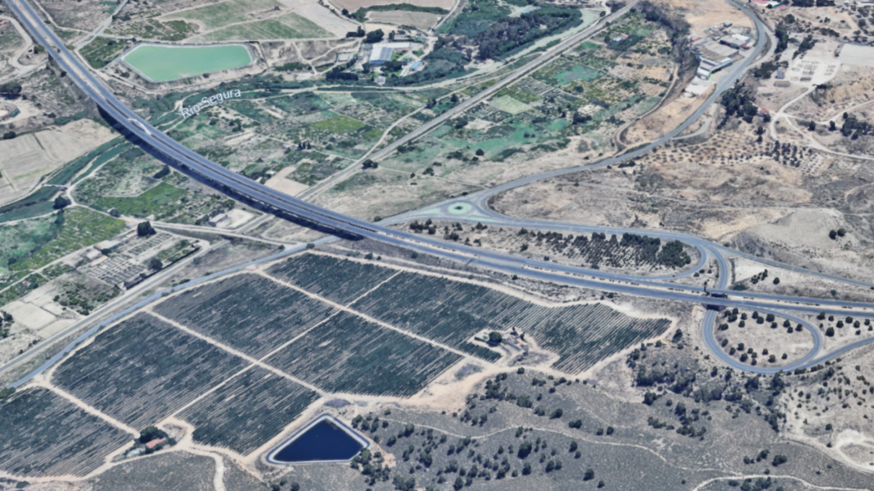 El incendio de un autobús con 55 pasajeros en la A7 se salda sin heridos