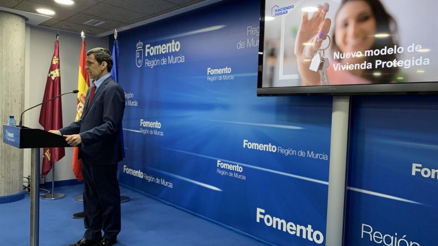 Fomento anuncia ayudas de 10.000 euros a todas las familias que soliciten una vivienda protegida