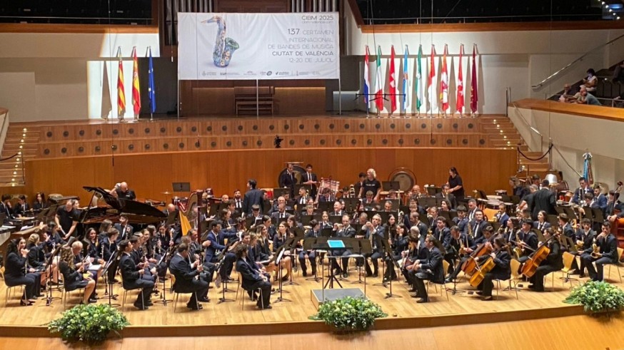 A bombo y platillo. La Agrupación Musical de Cabezo de Torres