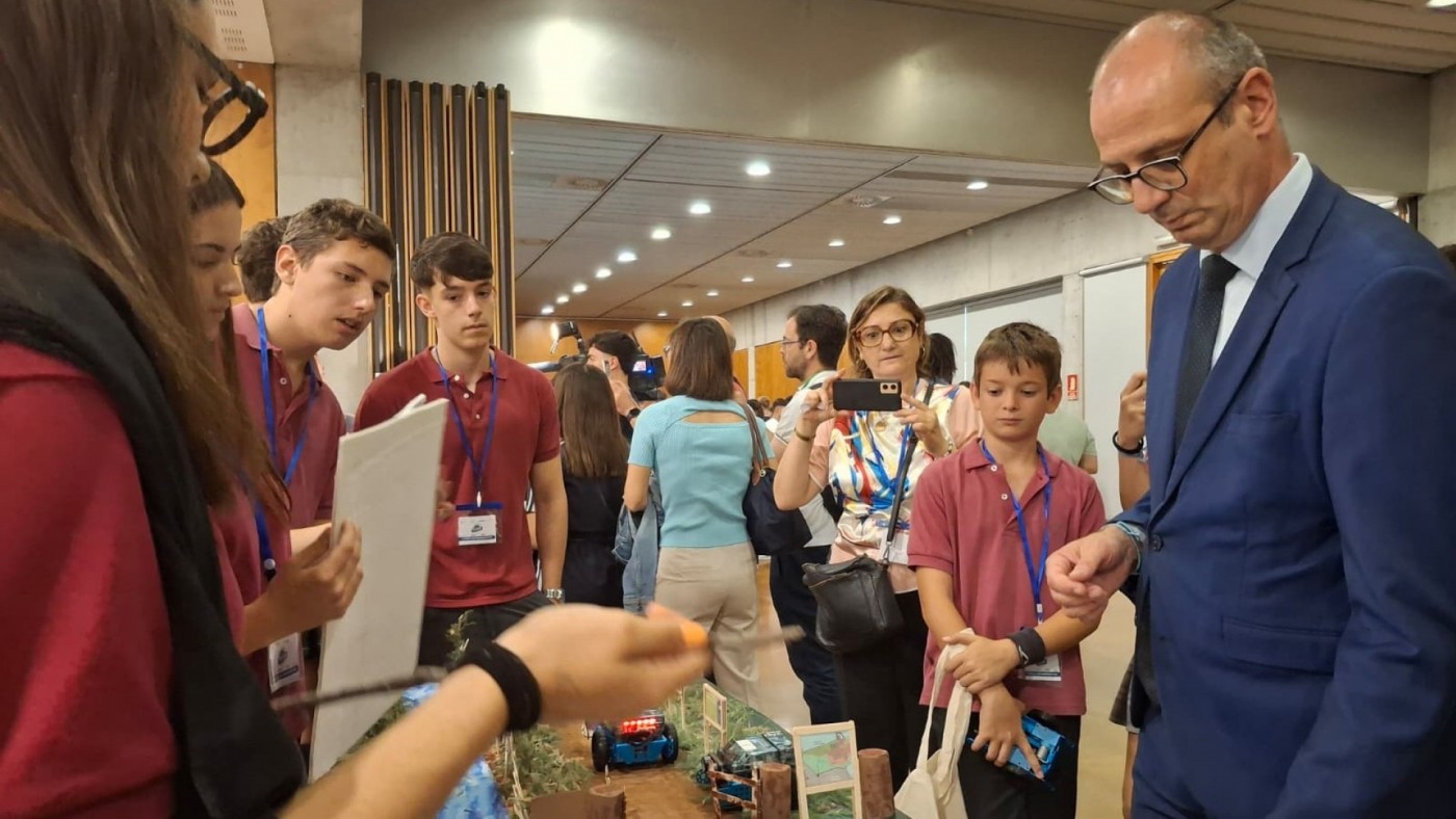 La robótica educativa llena el Auditorio regional 
